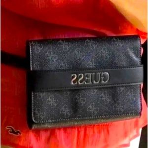 NWT GUESS Black Logo Print Fanny Pack/Waist Bag
